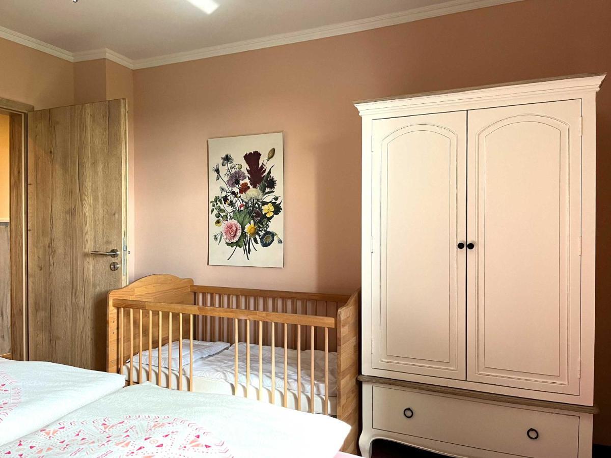 Altes Zollhaus Apartment Hallschlag Luaran gambar